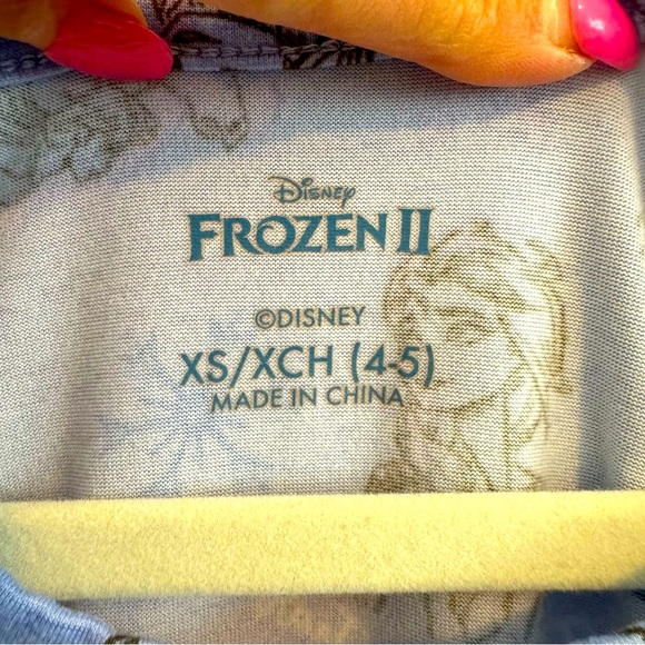 Bundle of Disney Princesses, Frozen and Stitch Nightgowns. Size 4/5 & 6/… - Picture 4 of 17